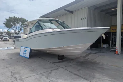 Grady-White Freedom 325
