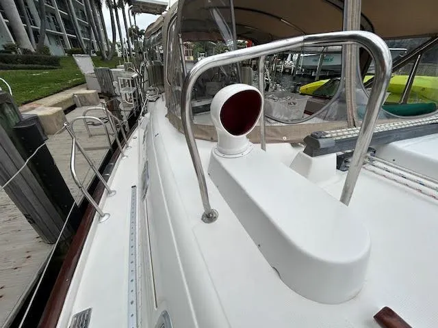 Walkabout Yacht Photos Pics 1997 Beneteau Oceanis 461 sailboat deck with railing and ventilation system.
