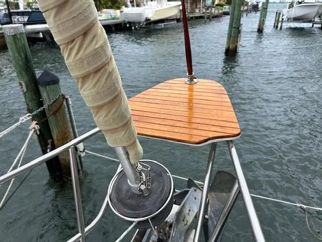 Walkabout Yacht Photos Pics Bow of 1997 Beneteau Oceanis 461 sailboat with wooden deck detail.