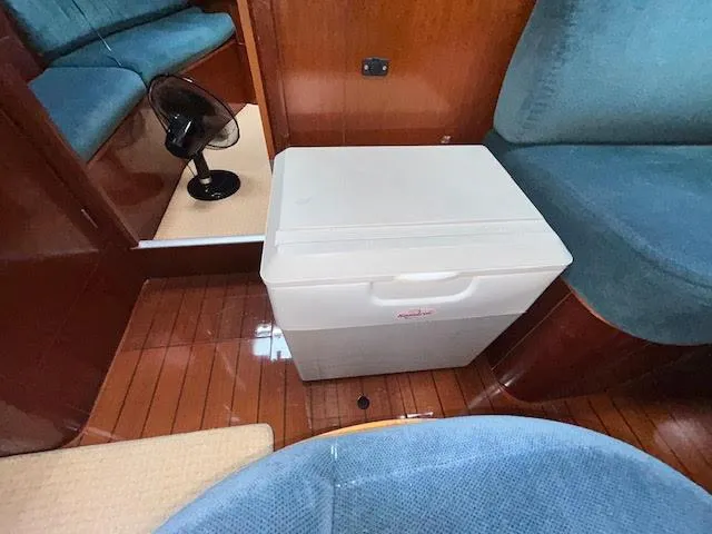 Walkabout Yacht Photos Pics 