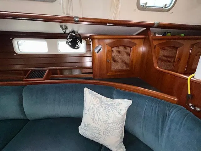 Walkabout Yacht Photos Pics 