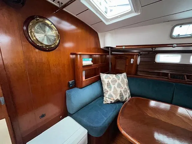 Walkabout Yacht Photos Pics 