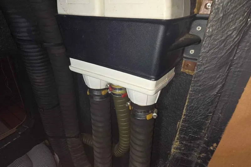 My Way Yacht Photos Pics Electrical and plumbing system inside a 2004 Beneteau Oceanis 42CC yacht.