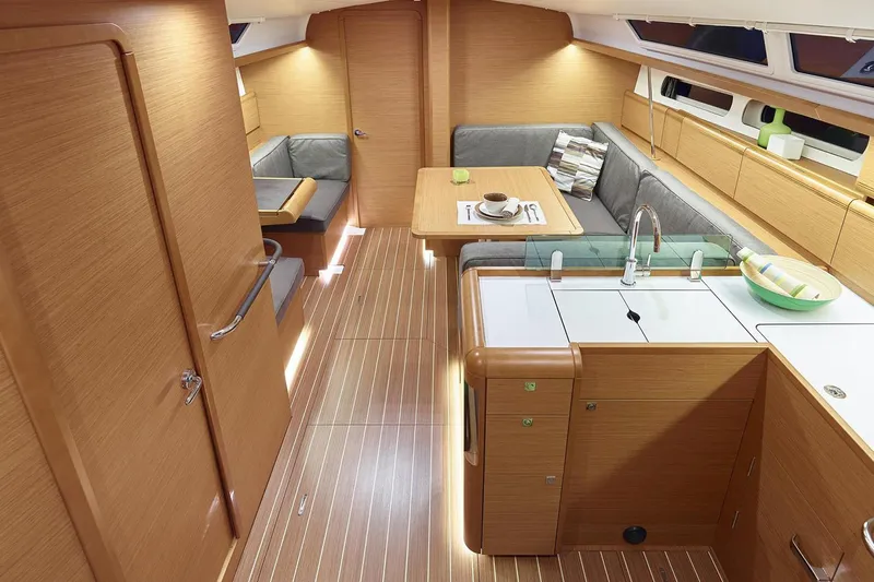 Luna Yacht Photos Pics 