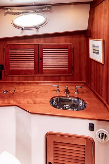 Carol Anne Yacht Photos Pics 