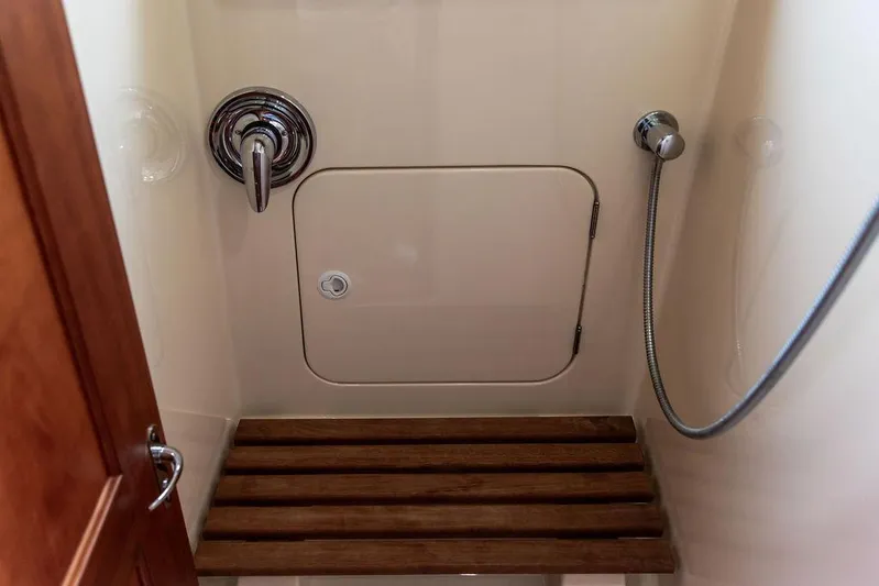 Carol Anne Yacht Photos Pics 