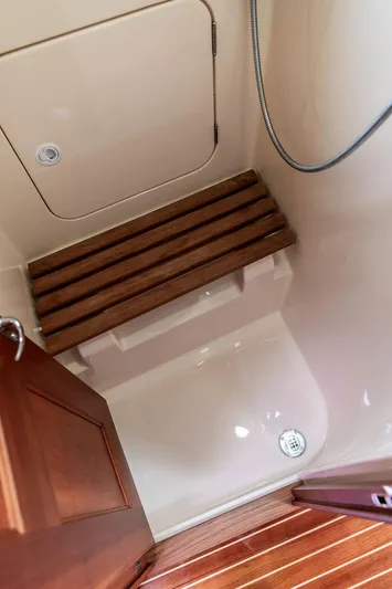 Carol Anne Yacht Photos Pics 