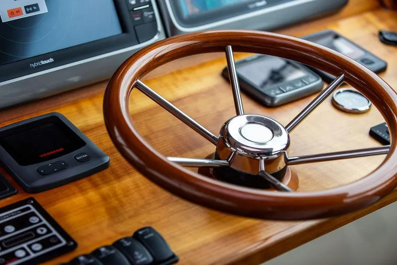 Carol Anne Yacht Photos Pics 