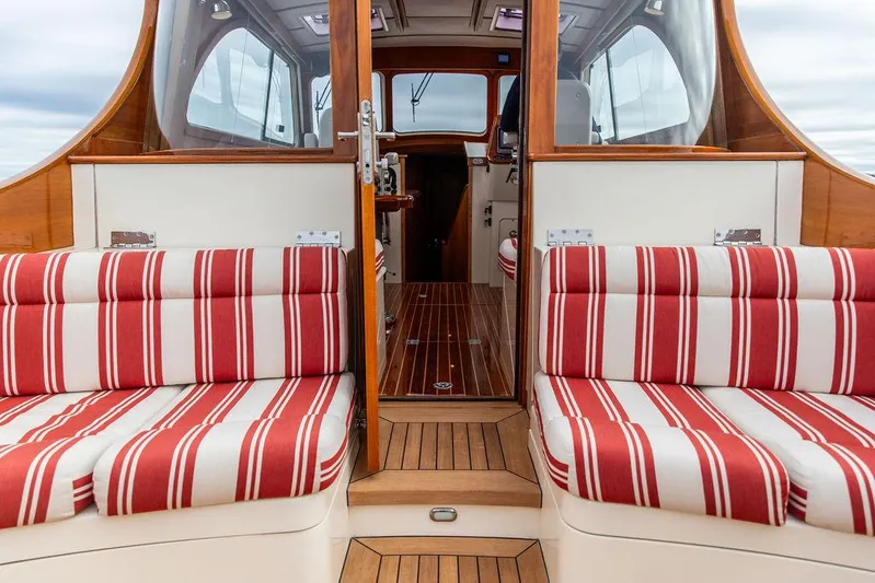 Carol Anne Yacht Photos Pics 