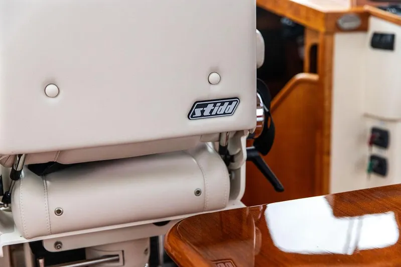 Carol Anne Yacht Photos Pics 