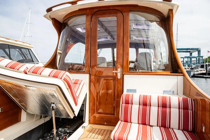 Carol Anne Yacht Photos Pics 