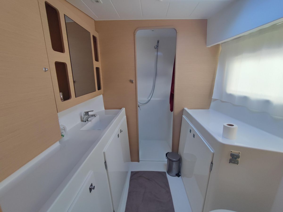 2017 Lagoon 42 