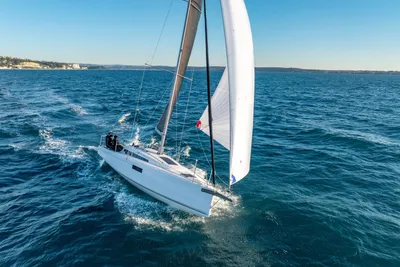Beneteau First 30