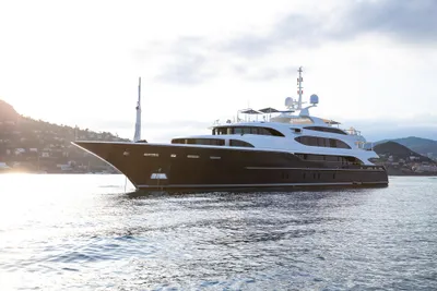 2011 Benetti 60