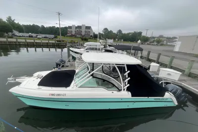 World Cat Glacier Bay Edition 2740 Dual Console