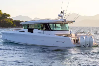 Axopar 45 XC Cross Cabin