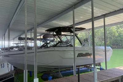 Malibu Wakesetter 25 LSV