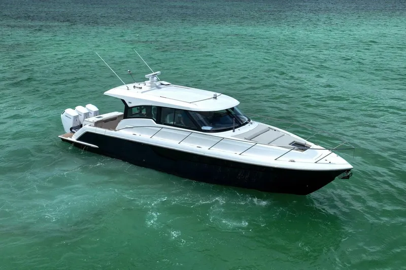 Lady Ogea Yacht Photos Pics 2024 Tiara Yachts 48LE- LADY OGEA- Profile