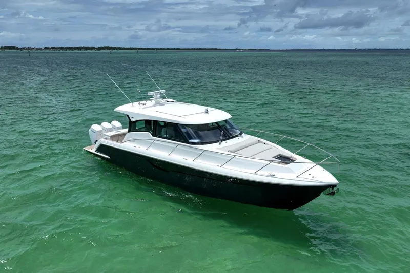 Lady Ogea Yacht Photos Pics 2024 Tiara Yachts 48LE- LADY OGEA- Profile