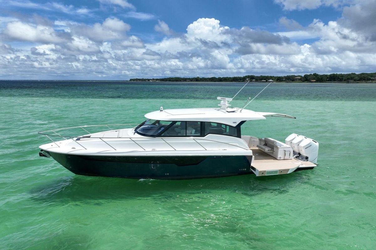 2024 Tiara Yachts 48 