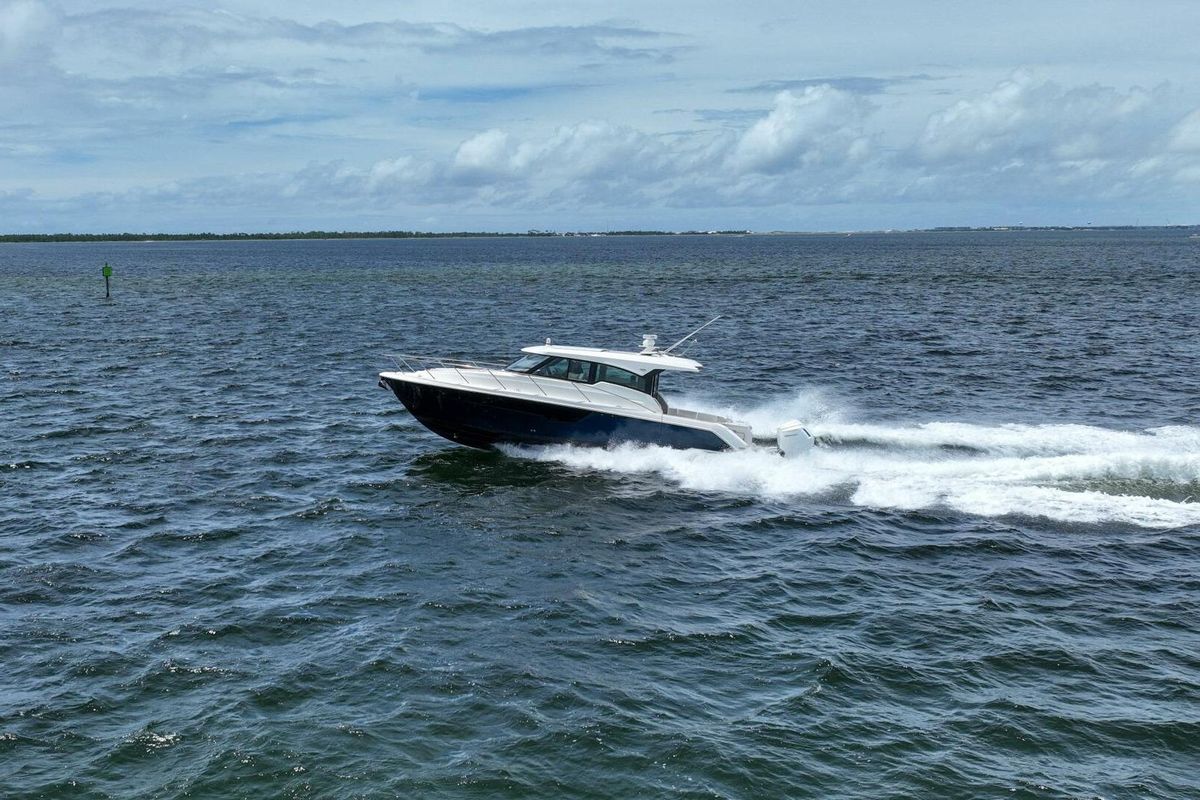 2024 Tiara Yachts 48 