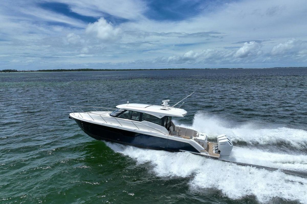 2024 Tiara Yachts 48 
