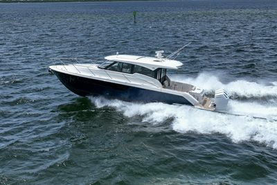 Yacht