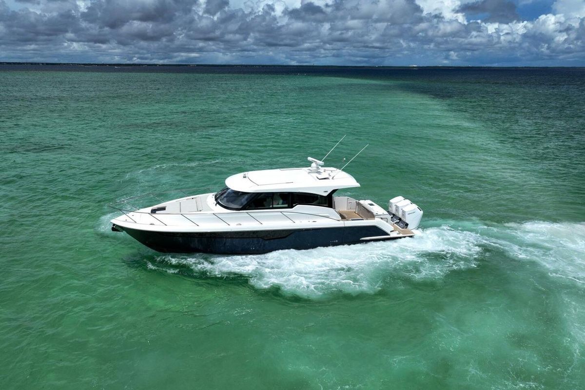 2024 Tiara Yachts 48 