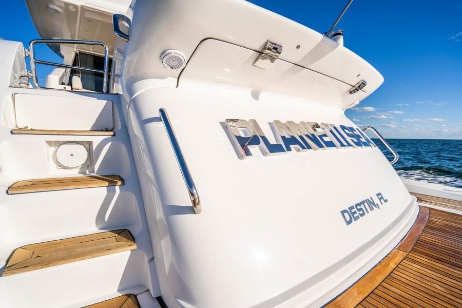 2010 Azimut 86S Express