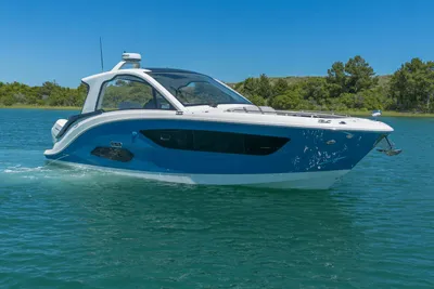 Sea Ray Sundancer 370 Outboard