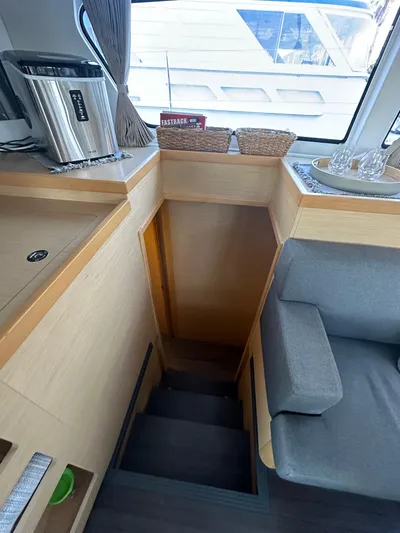 Island Hopp'r Yacht Photos Pics 