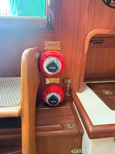 Dalliance Yacht Photos Pics Battery switches on a 1993 Pacific Seacraft Crealock 34 sailboat interior.