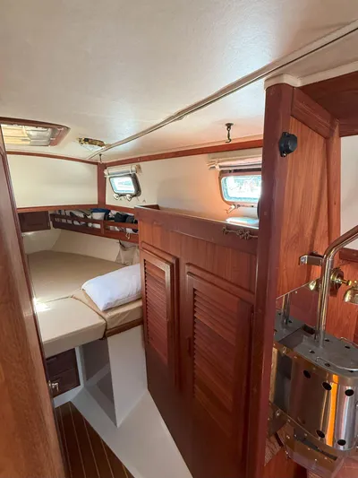 Dalliance Yacht Photos Pics 