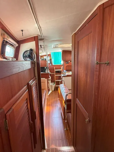 Dalliance Yacht Photos Pics 