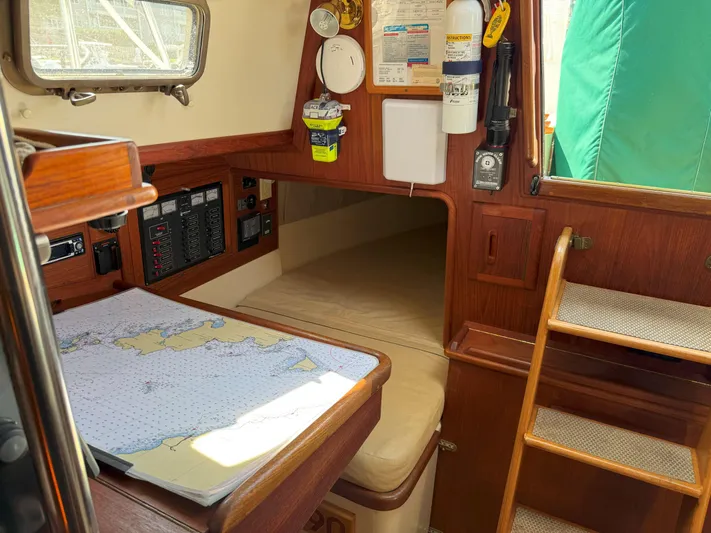 Dalliance Yacht Photos Pics 