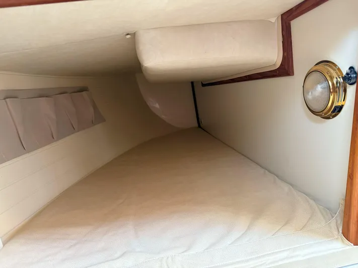 Dalliance Yacht Photos Pics 