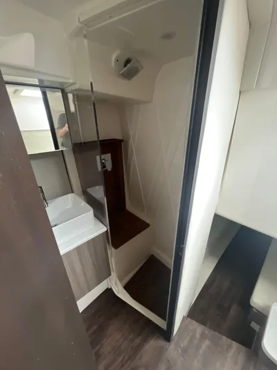  Yacht Photos Pics 2021 Regal 38 Sav - Image 29