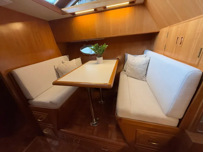 Rendezvous Yacht Photos Pics 