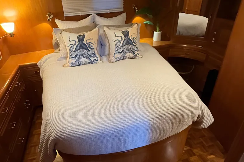 Rendezvous Yacht Photos Pics 