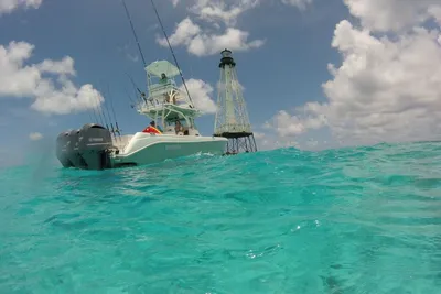 2012 Everglades 355 Center Console