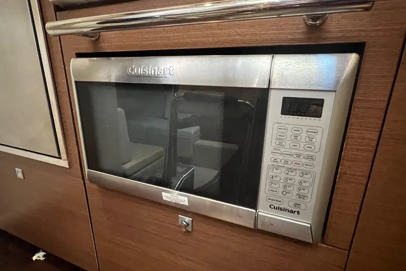  Yacht Photos Pics Cuisinart microwave in 2014 Sea Ray 410 Sundancer yacht kitchen.