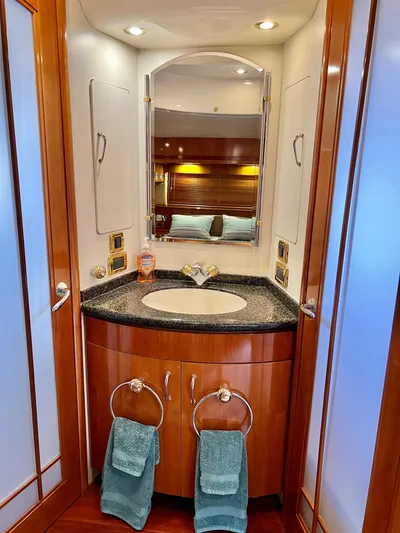 Last Chapter Yacht Photos Pics 