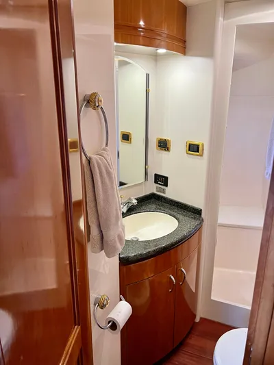 Last Chapter Yacht Photos Pics 