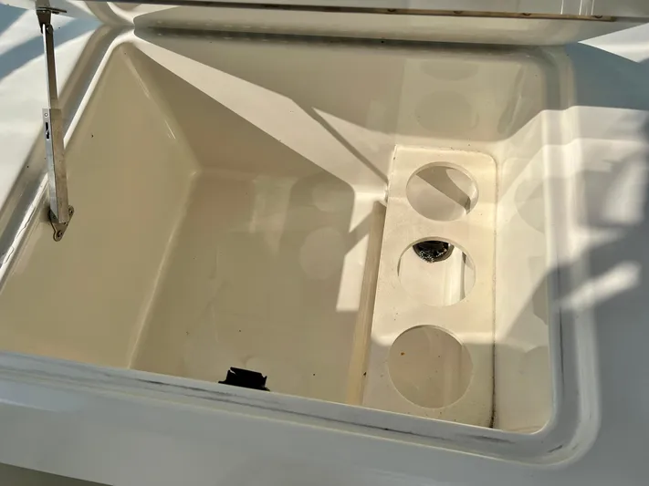 Last Chapter Yacht Photos Pics 