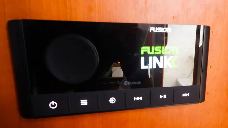  Yacht Photos Pics Fusion Link audio system on a 2020 J Boats J/99 yacht.