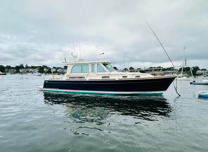 Nomad Yacht Photos Pics 