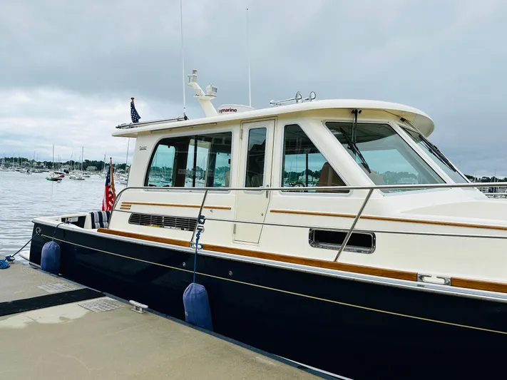 Nomad Yacht Photos Pics 