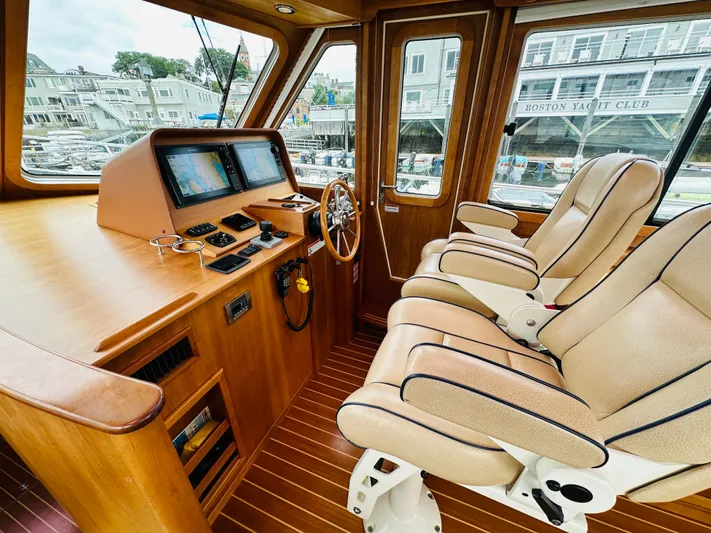 Nomad Yacht Photos Pics 