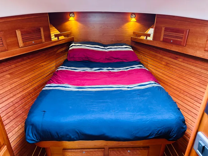 Nomad Yacht Photos Pics 