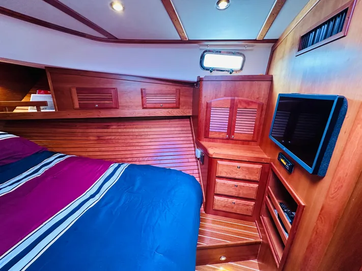 Nomad Yacht Photos Pics 